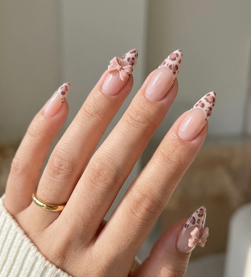 ネイルアート Leopard French